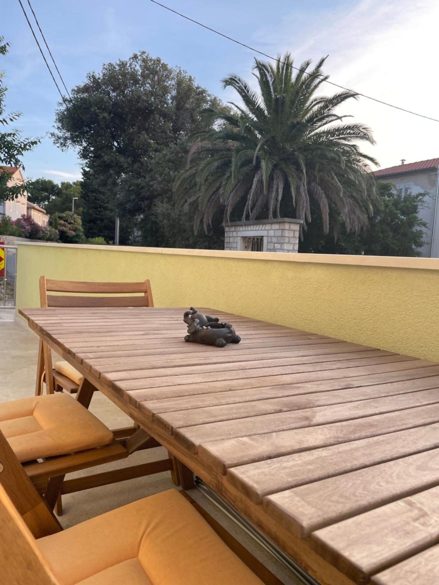 Apartmani Danica نيغيزيني المظهر الخارجي الصورة