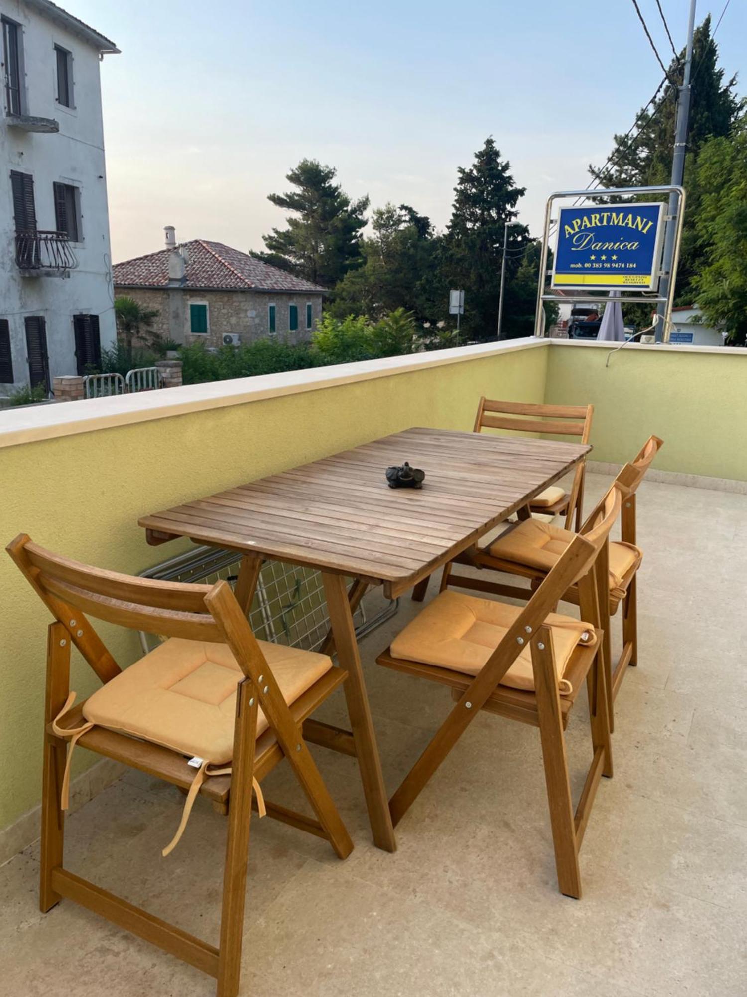 Apartmani Danica نيغيزيني المظهر الخارجي الصورة