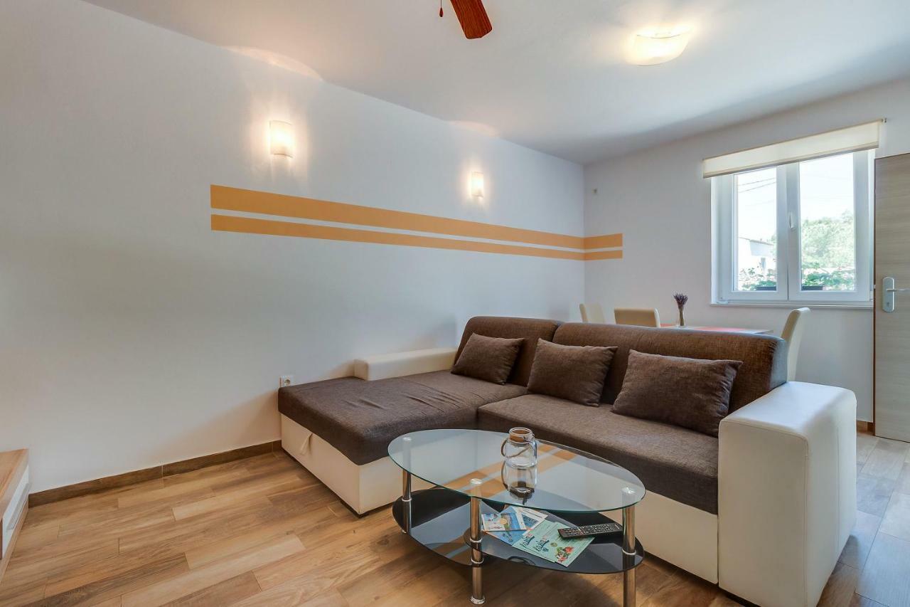 Apartmani Danica نيغيزيني المظهر الخارجي الصورة